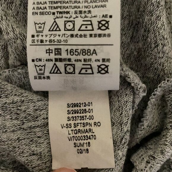 GAP Oversized Sleeveless Scoop Neck Top Size Small - Picture 11 of 11